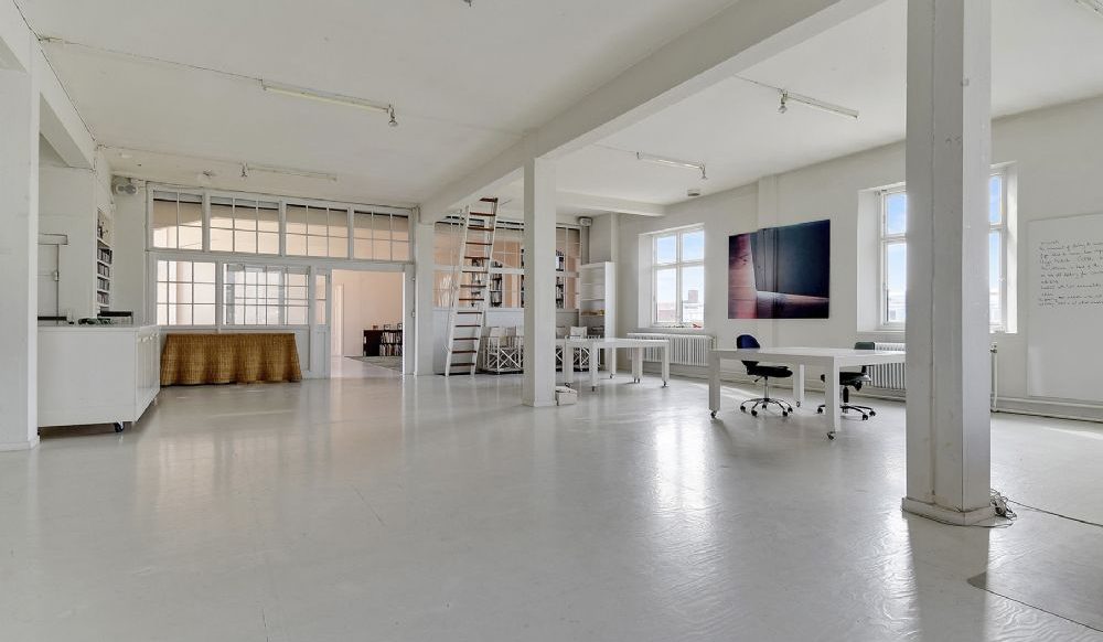 Open plan office with mobile seats