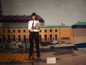 Today's cake is a log. Photo: Kirsten Dehlholm